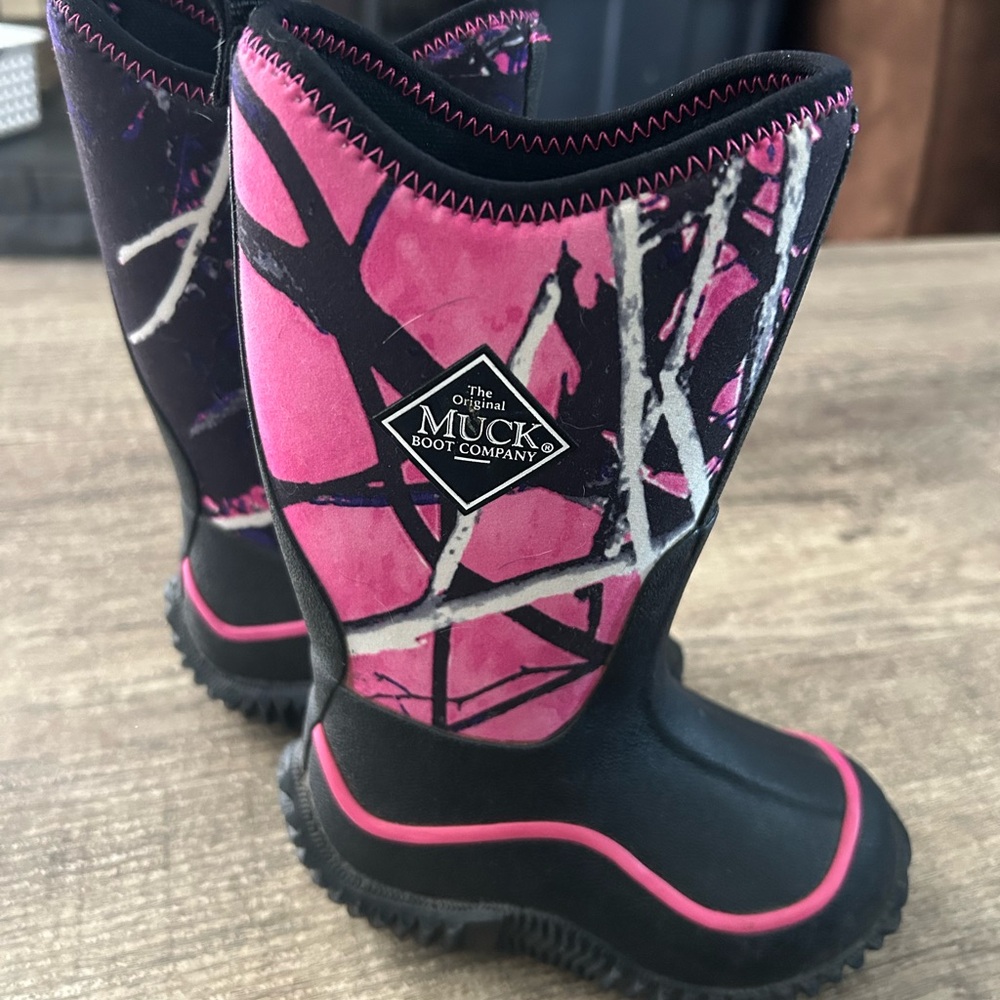 Kids Pink Muck Boots - NEW